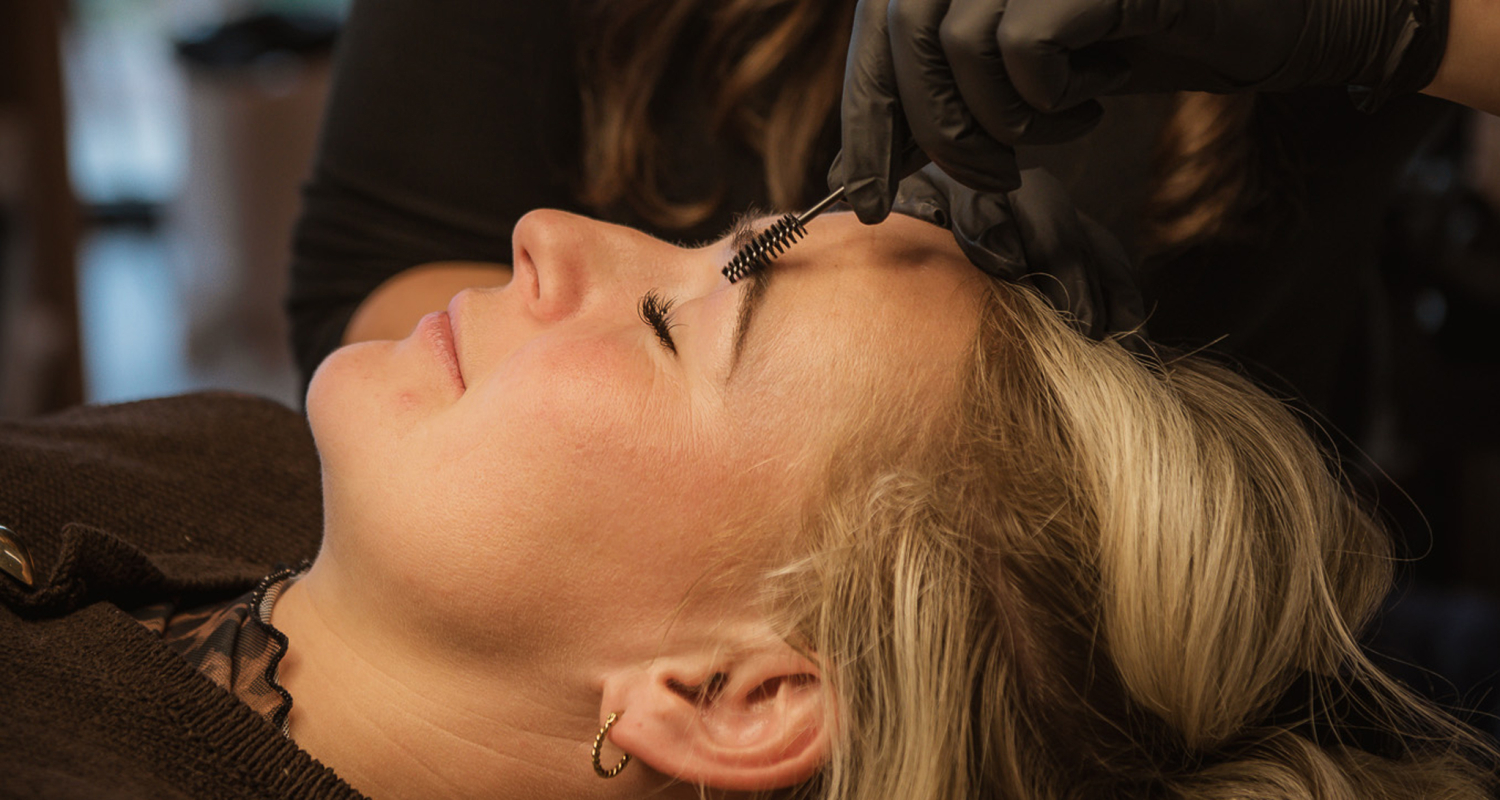 Airbrush/Henna brows